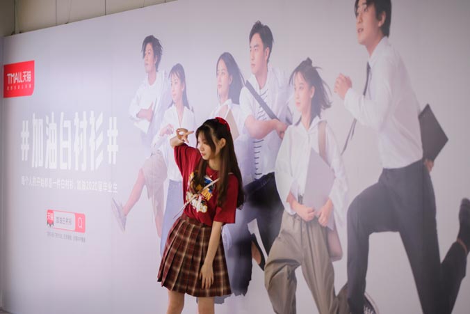 ��؈���Ͱ��r��