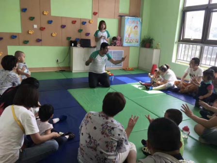 ������̼��˽o����һ���S����ʵ�ͯ��